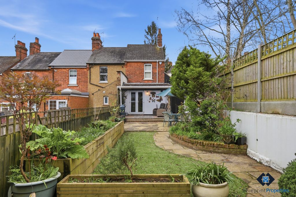 Property photo 2 of 28 Gallery