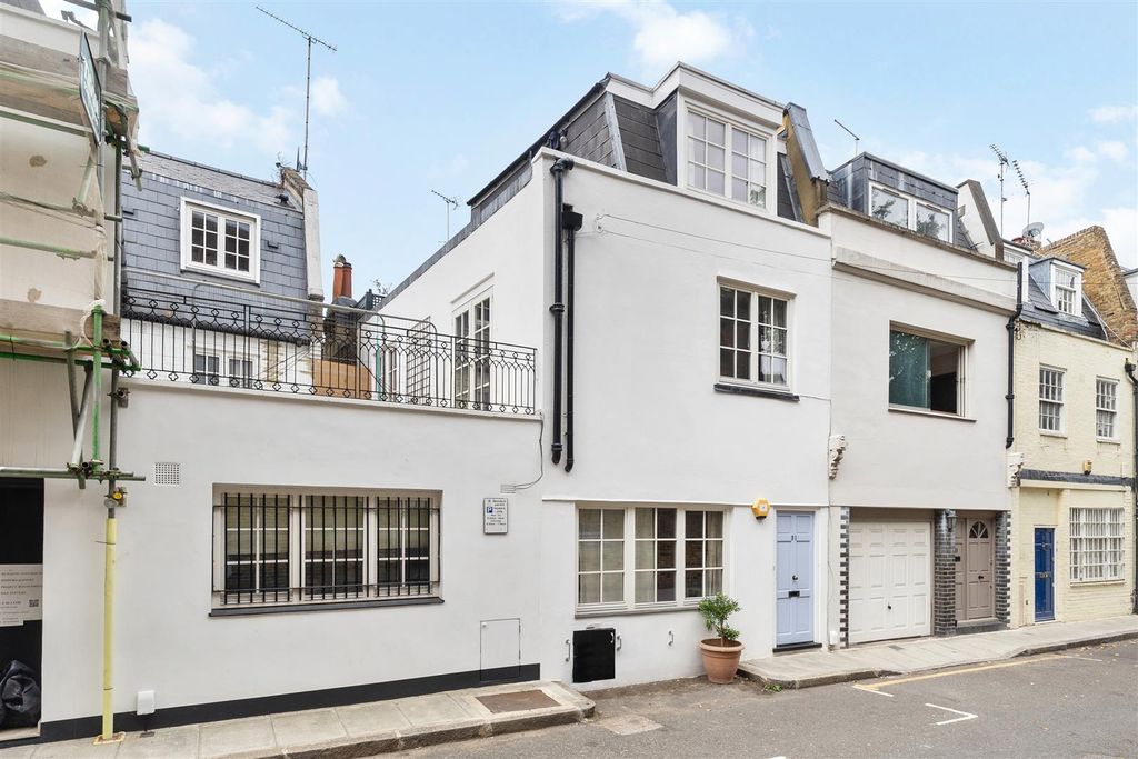 Property photo 1 of 11 Claireville Street  Ph17.Jpg