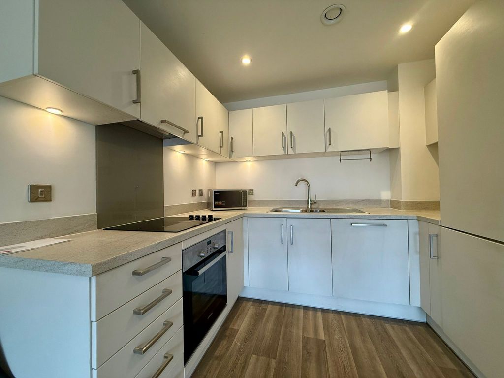 Property photo 2 of 8 Gallery