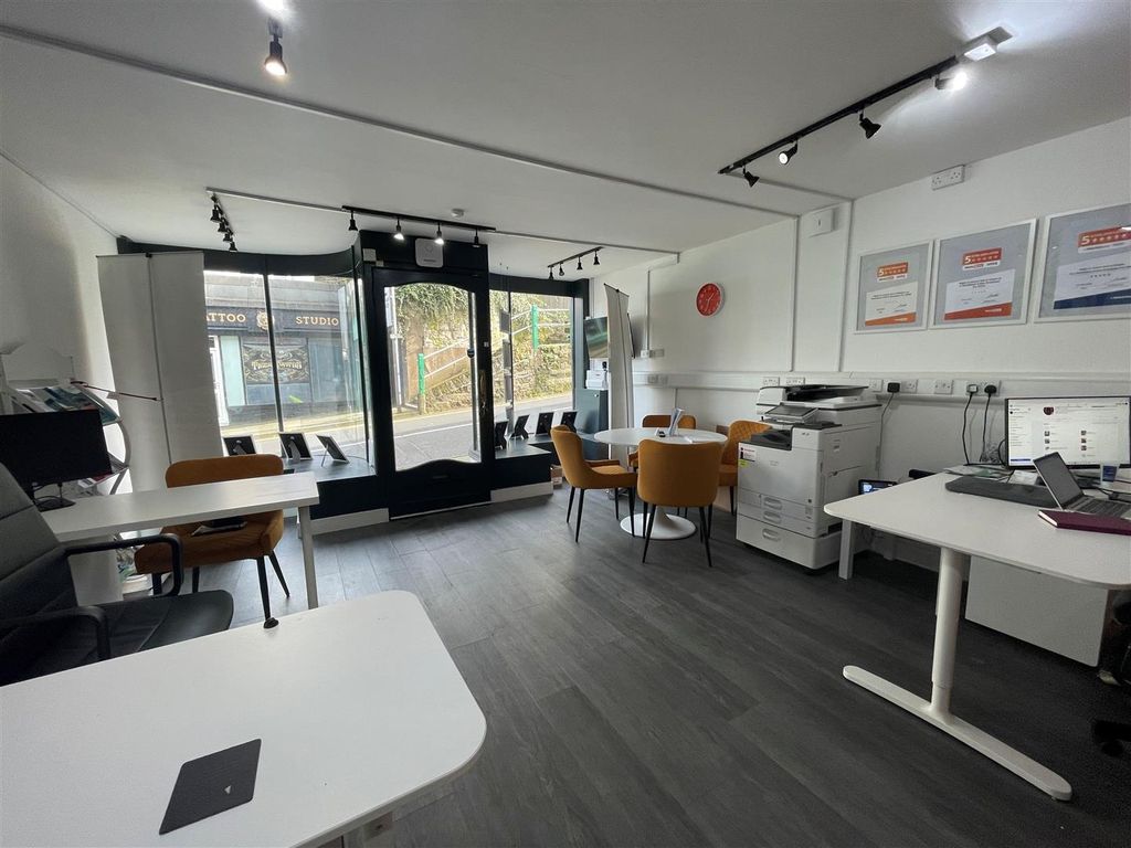 Property photo 3 of 6 6 - Copy.Jpg