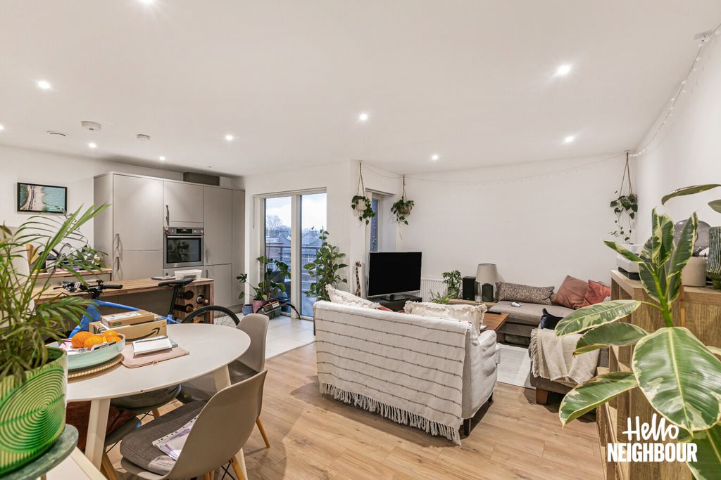 Property photo 2 of 15 Photo 1