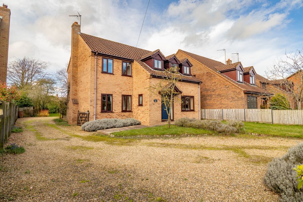 Property photo 2 of 40 4190704