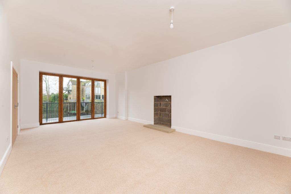 Property photo 3 of 60 Sitting Room