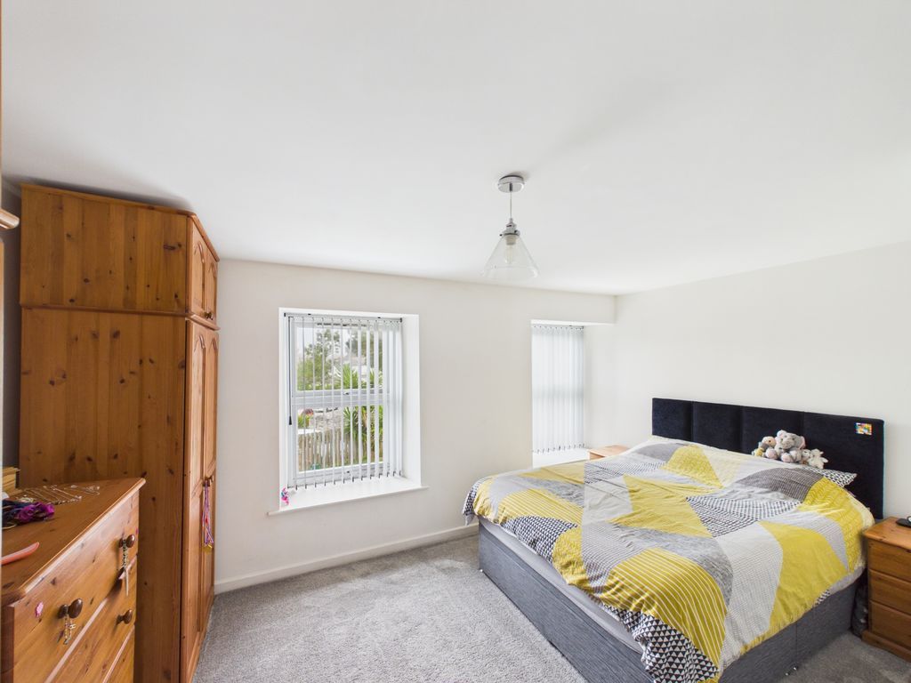Property photo 3 of 15 Bedroom