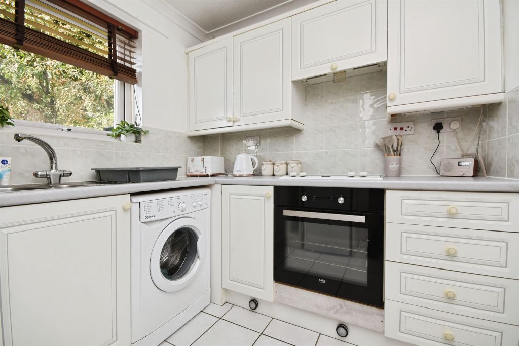 Property photo 2 of 13