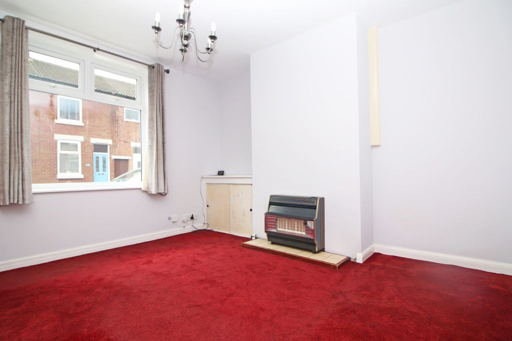 Property photo 3 of 18