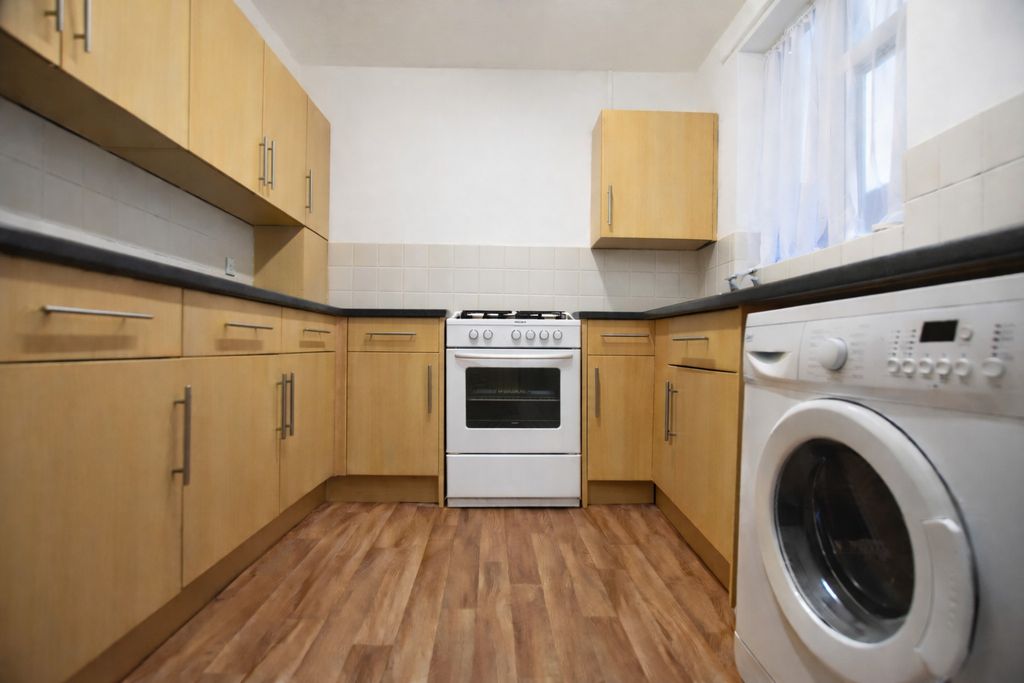 Property photo 2 of 4