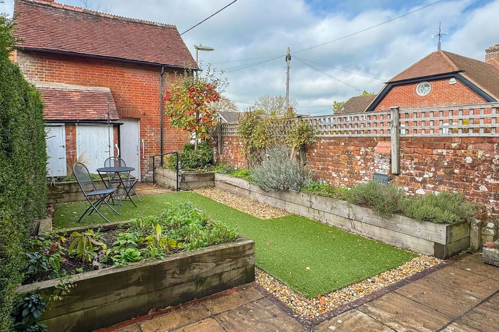 Property photo 3 of 19