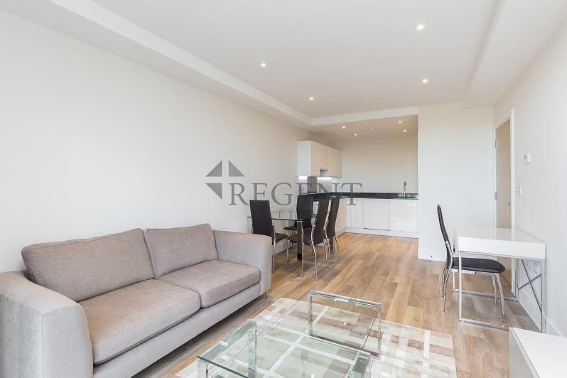 Property photo 2 of 8 Open Plan