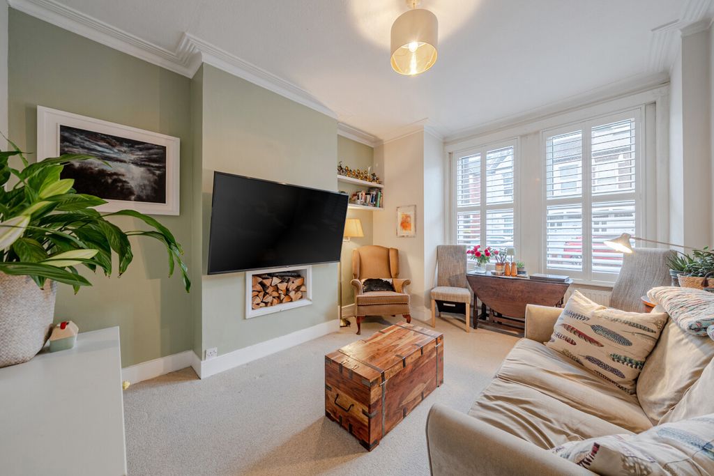 Property photo 1 of 11 1402704-4-6970F42...