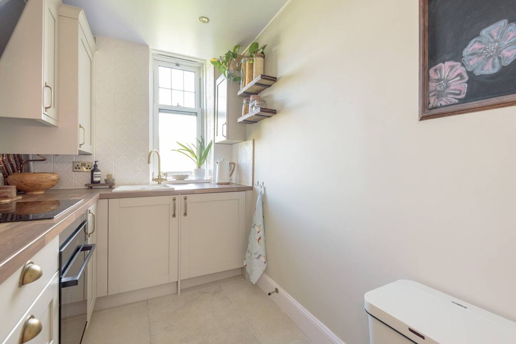 Additional image 11 of 2 bed flat for sale6d, Clifford Road, North Berwick EH39