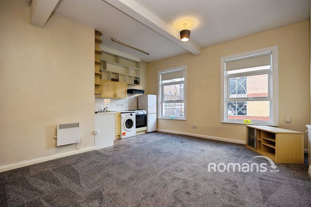Property photo 1 of 9 Pbox-Img.Jpg