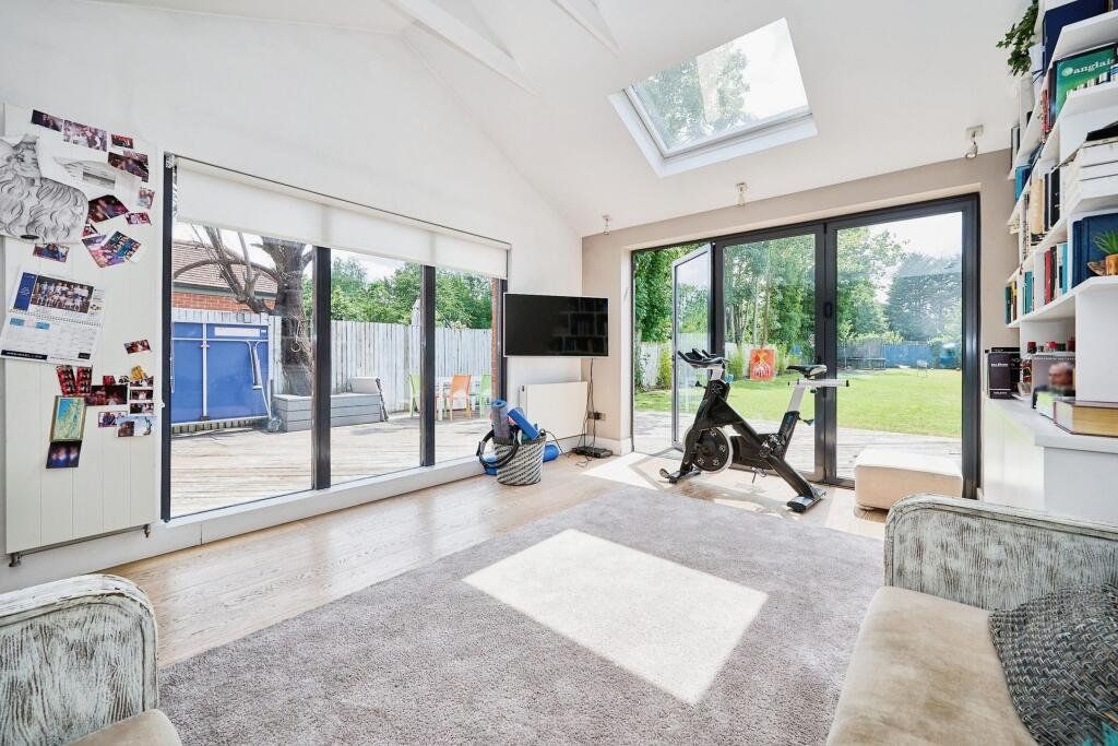 Property photo 2 of 19 Picture No. 02