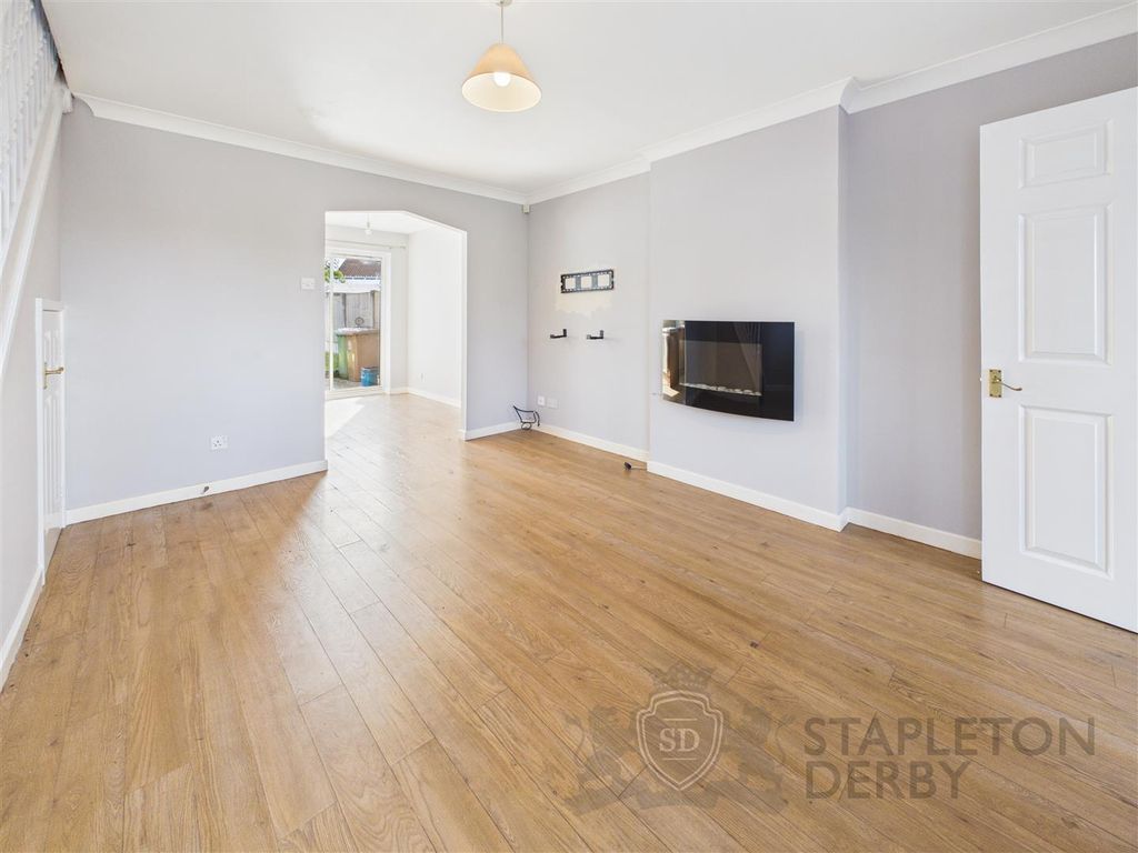 Property photo 3 of 11 Cam04645G0-Pr0037-Still002.Jpg