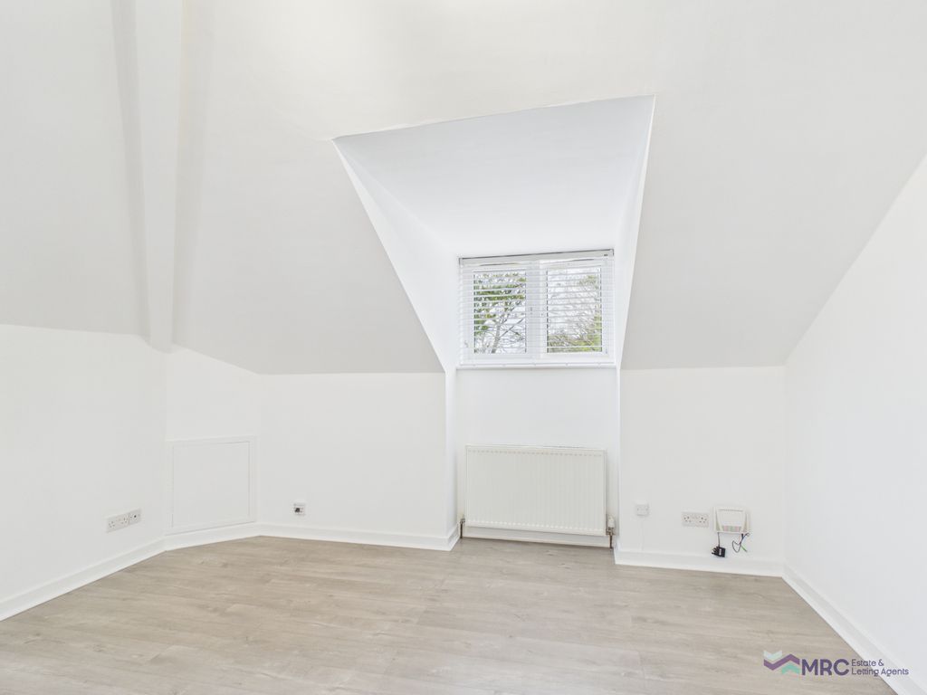 Property photo 2 of 13 Gallery