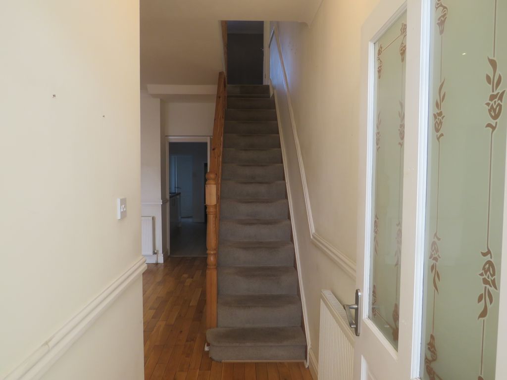 Property photo 2 of 31