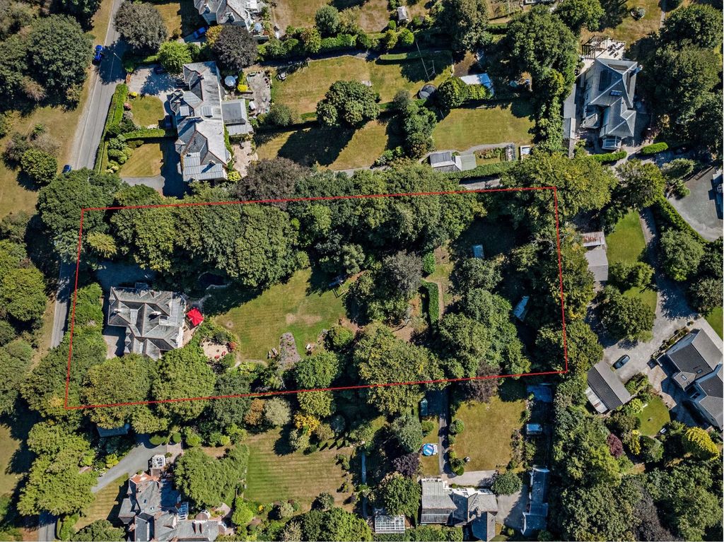 Property photo 2 of 19 Boundary