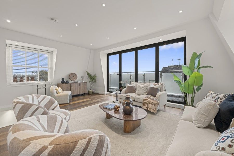 Property photo 1 of 21