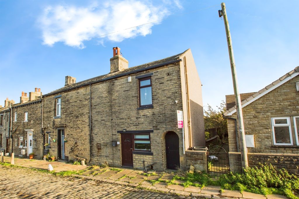 Property photo 3 of 17