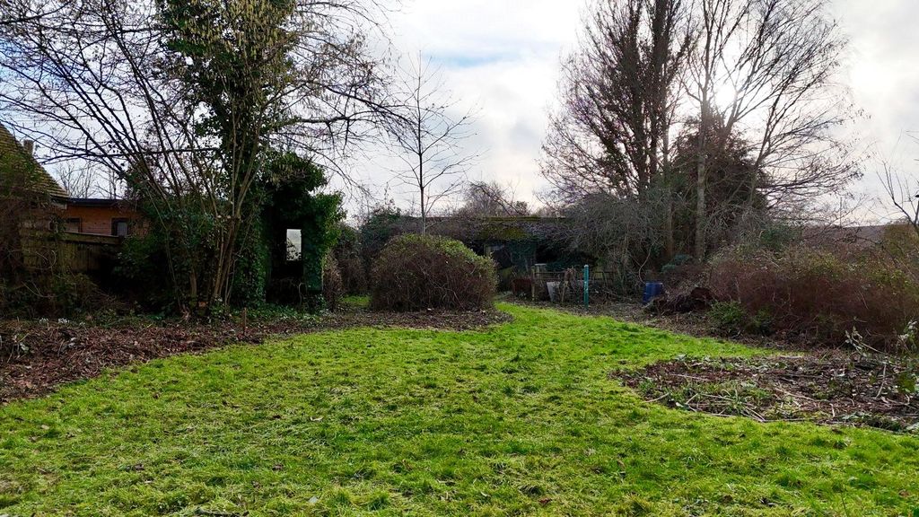 Property photo 2 of 16 Picture No. 02