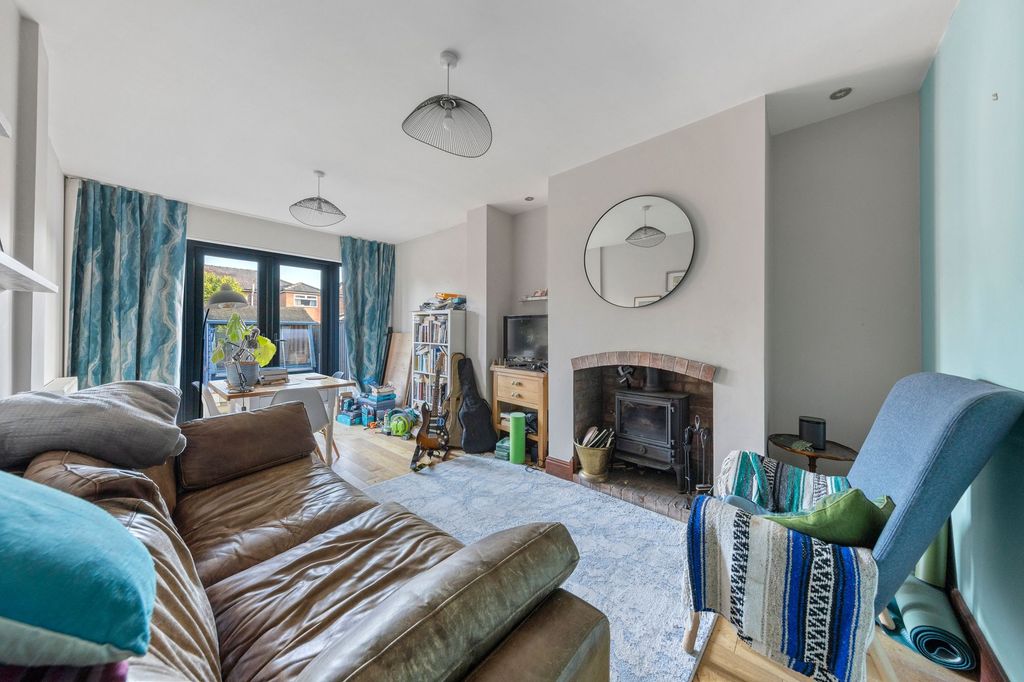 Property photo 2 of 18