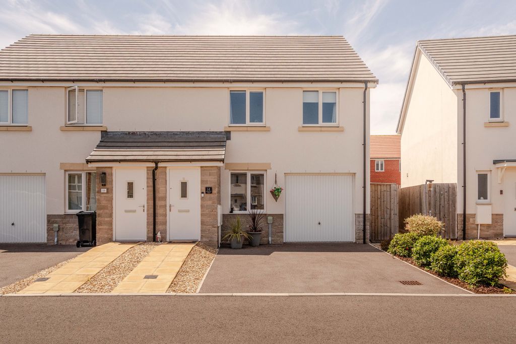 Property photo 1 of 17 31