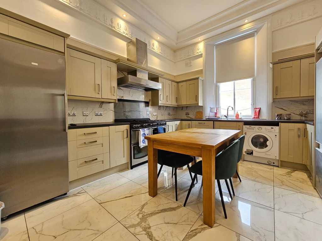 Property photo 1 of 29 Kitchen?Dining Space
