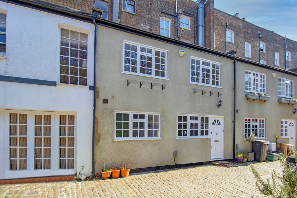 Property photo 1 of 14 Photo 24