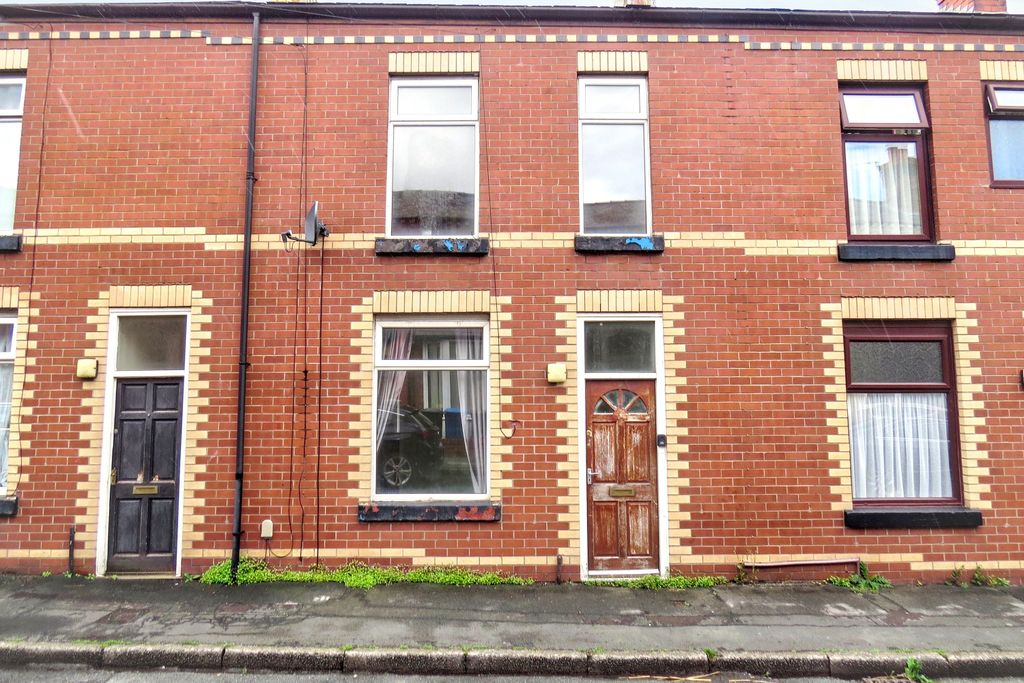 Property photo 1 of 14 9 Wright Street, Chorley, Lancashire, Pr6 0Sj