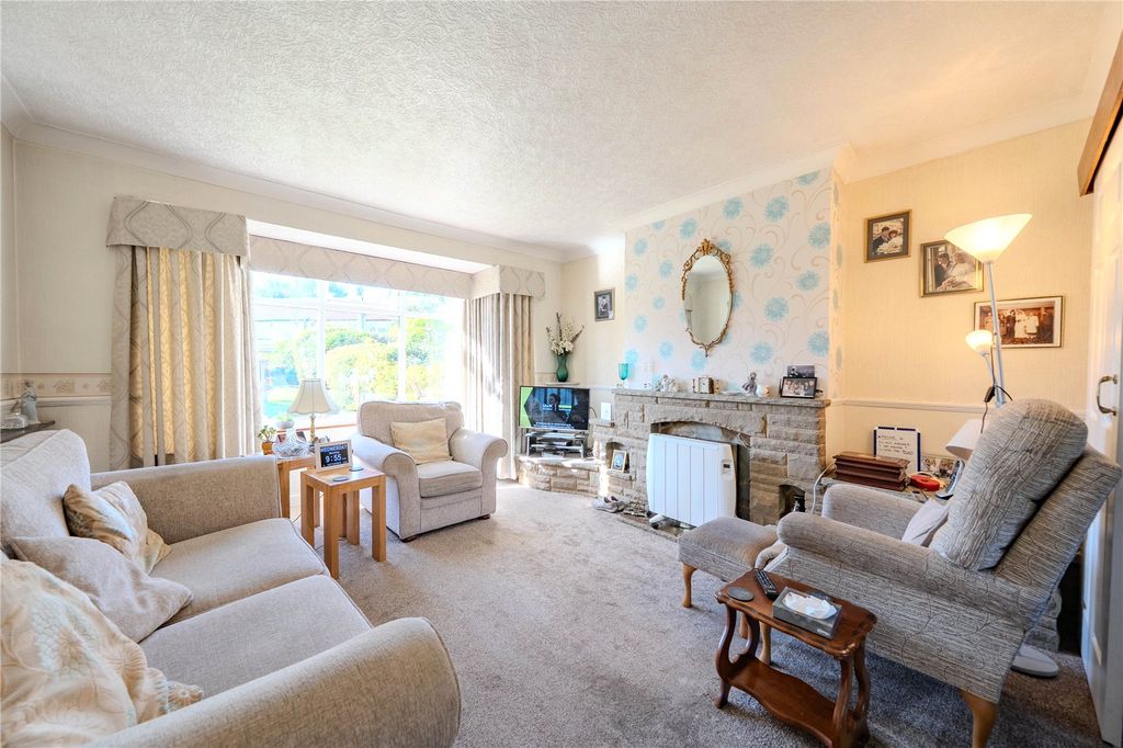 Property photo 2 of 17 Picture No. 23