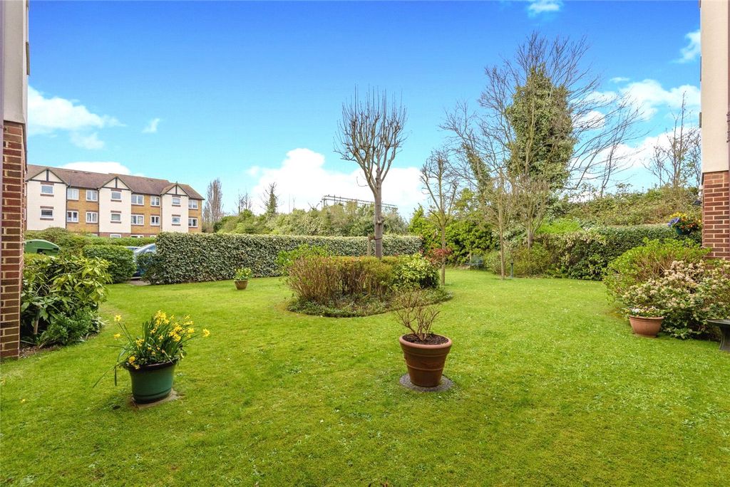 Property photo 2 of 11 Picture No. 09