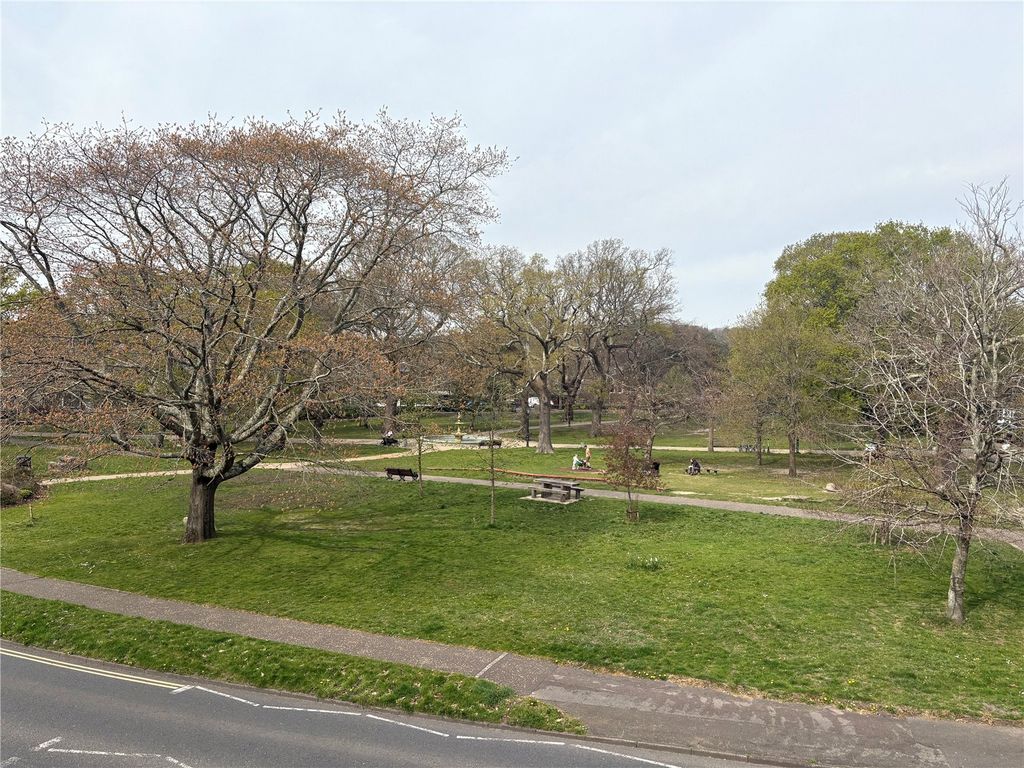 Property photo 2 of 6 Picture No. 01