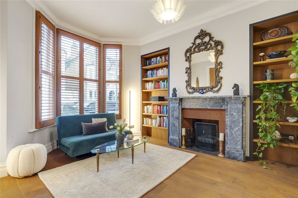 Property photo 2 of 18 Reception Room