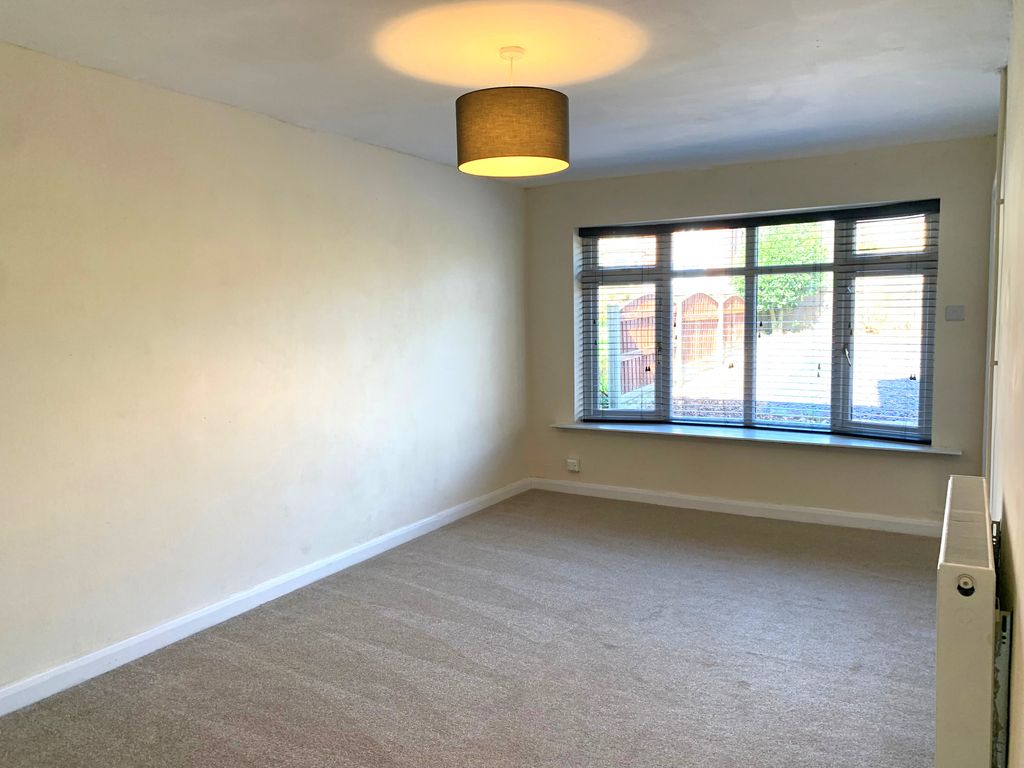 Property photo 3 of 12 E6