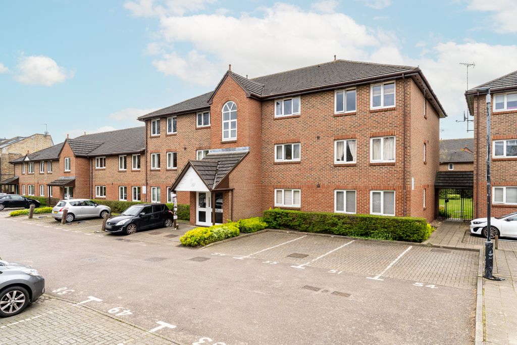 Property photo 2 of 11