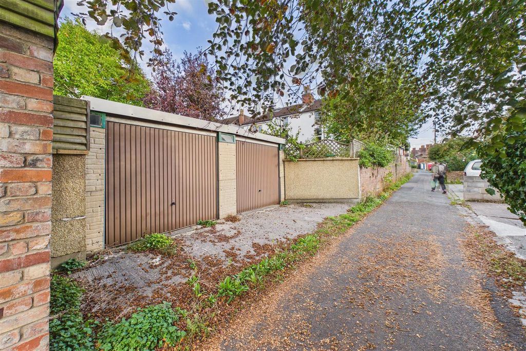 Property photo 3 of 46 2 Henleaze Gardens, Henleaze, Bristol Bs9 4Hj | Fr