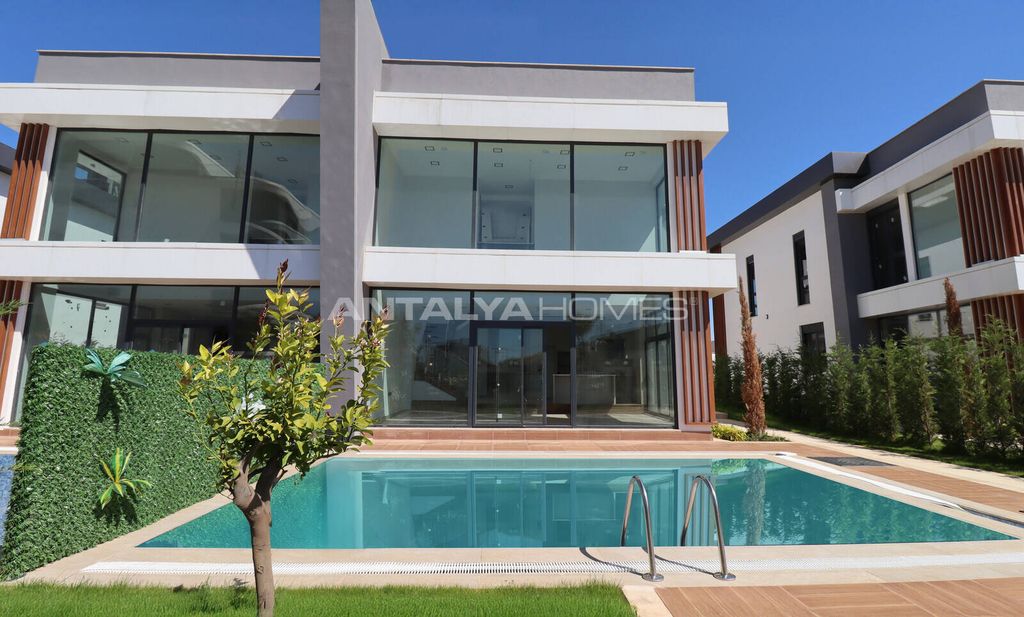 Property photo 1 of 45