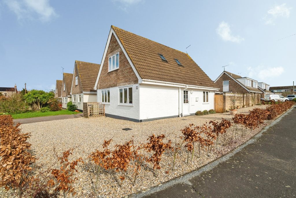 Property photo 1 of 18 Pbox-Img.Jpg