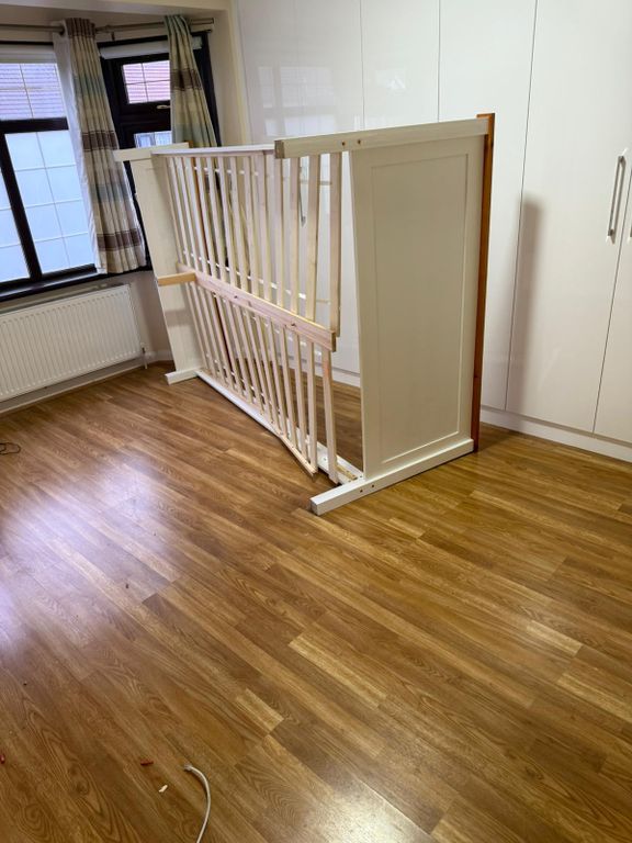 Property photo 1 of 9 A Lovely 5 Bedroom House To Let In Newbury Park