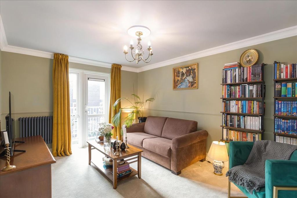 Property photo 2 of 9