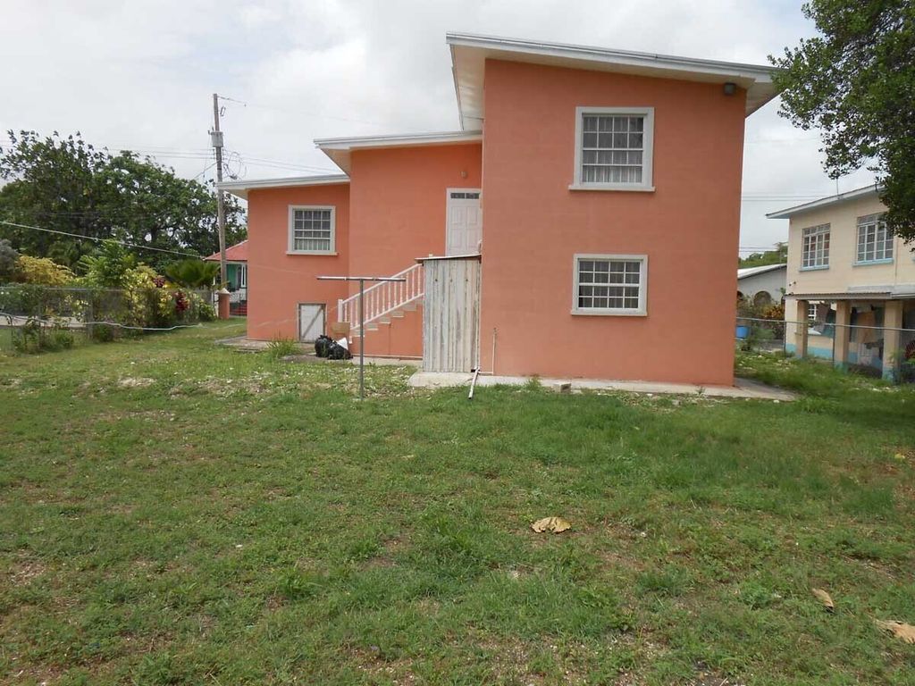 Property photo 1 of 5