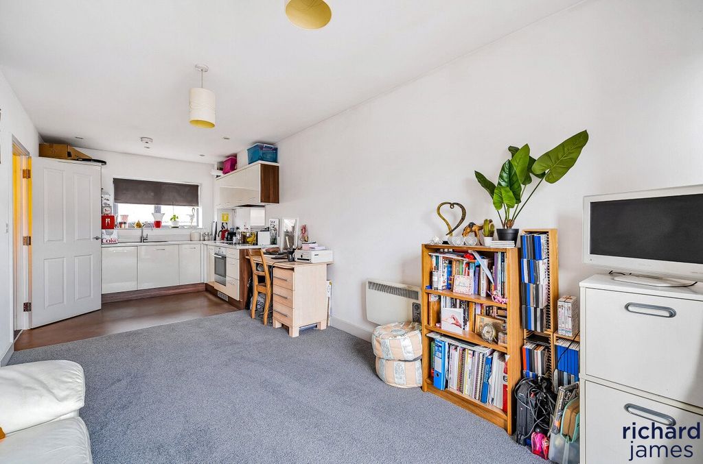 Property photo 2 of 11 Rokeby7