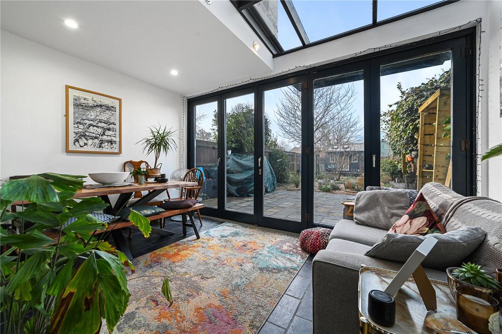 Property photo 3 of 29 Dining Room