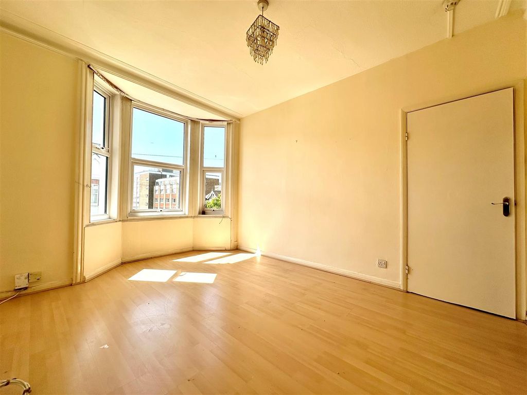 Property photo 3 of 19 4115.Jpg