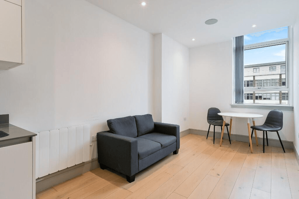 Property photo 1 of 8