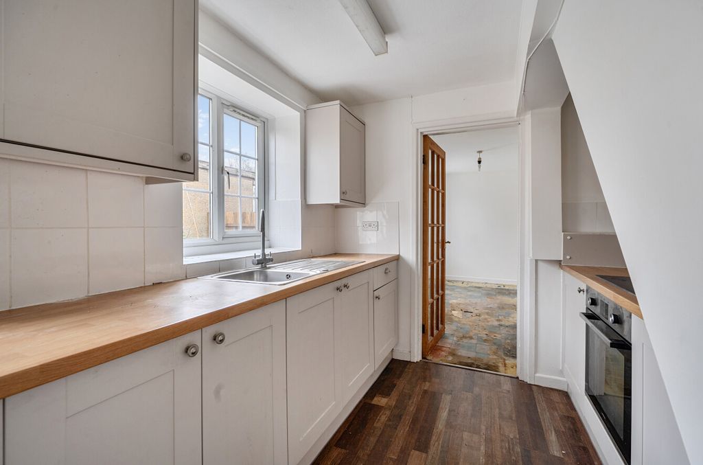 Property photo 3 of 15 1409830-11-6984A1...