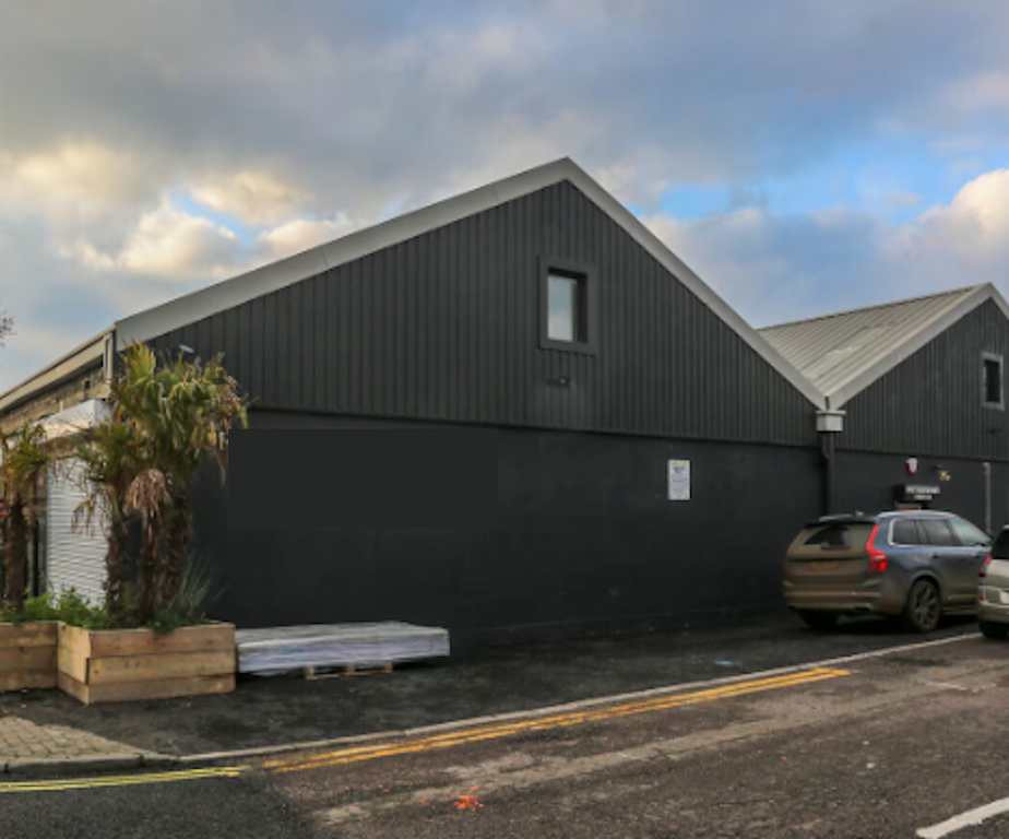 Property photo 1 of 5 Photo 0