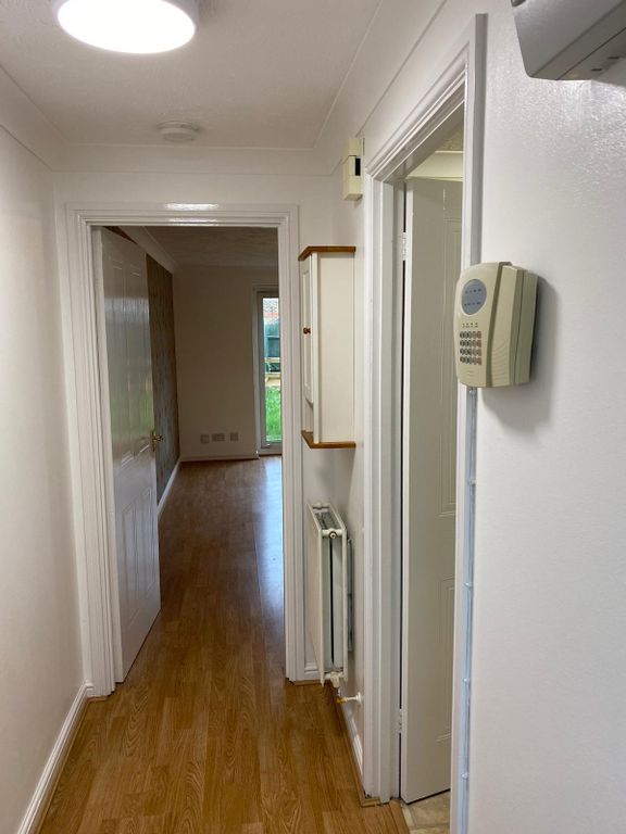 Property photo 3 of 11