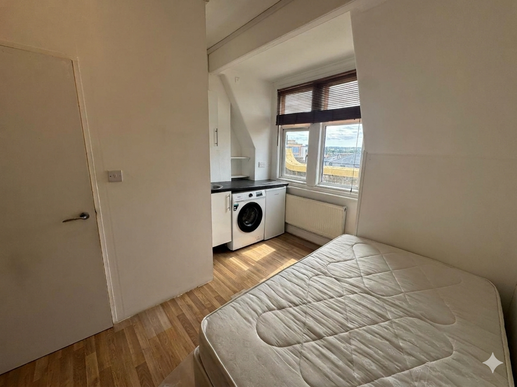 Property photo 1 of 3