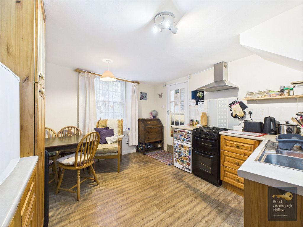 Property photo 3 of 10 Picture No. 06